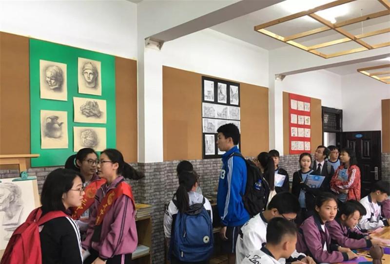 三中三澳門，探索與解析，三中三澳門，深度探索與解析
