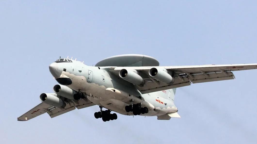 空警預(yù)警機(jī)2000，技術(shù)前沿的空中衛(wèi)士，技術(shù)前沿的空中衛(wèi)士——空警預(yù)警機(jī)2000