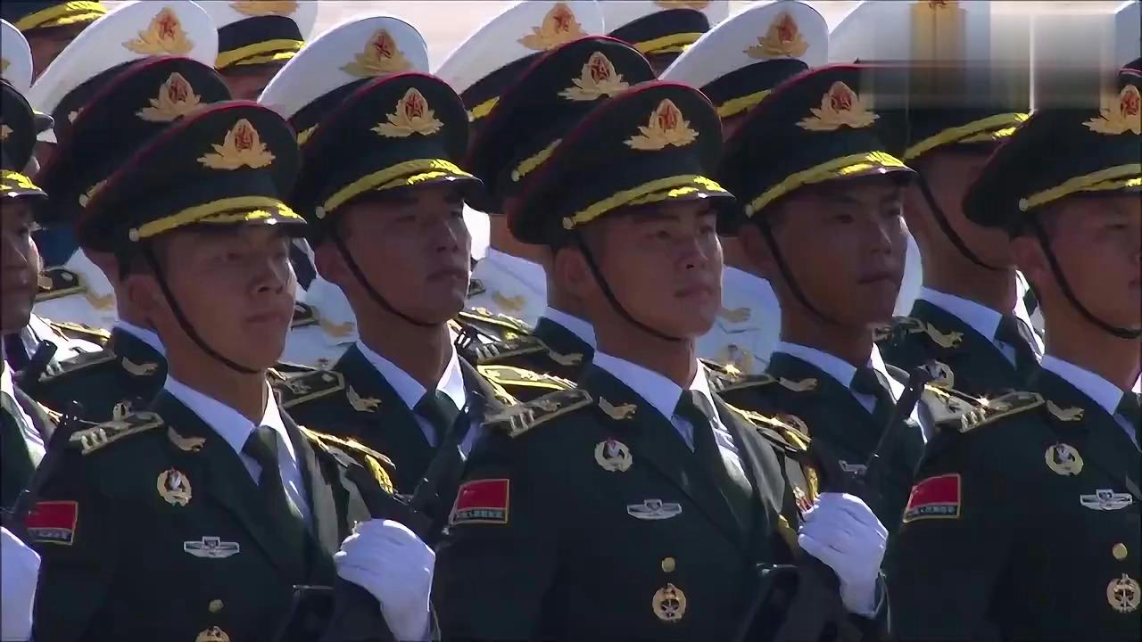 三軍儀仗隊(duì)霸氣視頻，展現(xiàn)雄壯軍威與卓越風(fēng)采，三軍儀仗隊(duì)雄壯風(fēng)采霸氣展現(xiàn)視頻，彰顯卓越軍威與風(fēng)采
