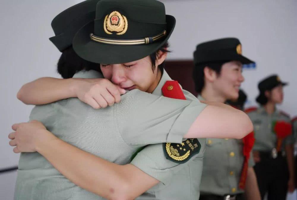 關(guān)于21式各軍種八一臂章的探討，關(guān)于各軍種八一臂章的探討，深入解析21式臂章特點