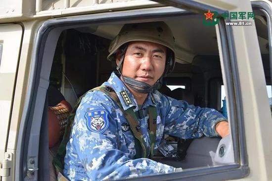 滿廣志現(xiàn)在是什么軍銜？深度解析其軍事生涯及成就，滿廣志的軍銜與軍事生涯，深度解析及成就概覽