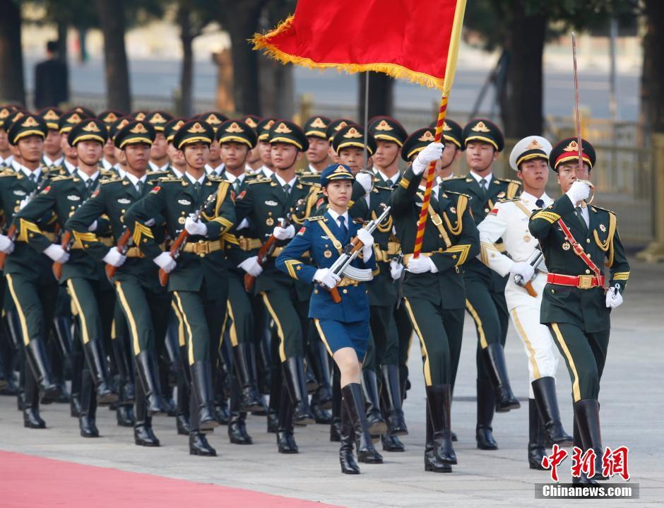 三軍儀仗隊(duì)高清大圖，展現(xiàn)榮耀與威嚴(yán)的壯麗畫卷，三軍儀仗隊(duì)壯麗畫卷，榮耀與威嚴(yán)的高清展示
