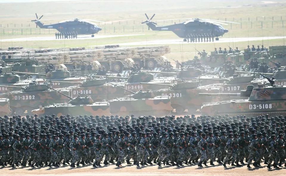 建軍90周年閱兵儀式，回顧輝煌歷程，展望嶄新未來，建軍90周年閱兵儀式，回顧輝煌歷程，展望嶄新未來，彰顯軍威國威的力量展示