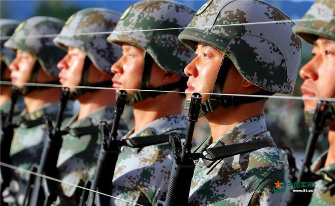 中國先進(jìn)軍事力量，展現(xiàn)新時(shí)代的國防實(shí)力，中國先進(jìn)軍事力量，展現(xiàn)新時(shí)代的國防風(fēng)采