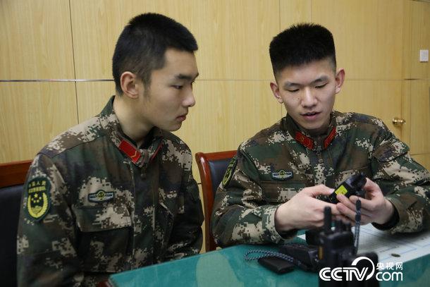國防軍事頻道大家談，深度探討軍事話題，共筑國防強國夢，國防軍事頻道深度探討，共筑國防強國夢，軍事話題大家談