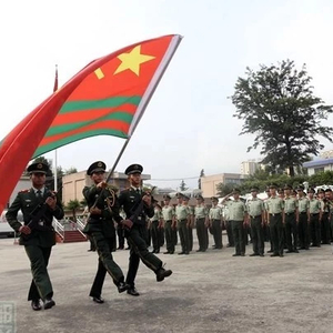 武警部隊軍旗，榮耀的象征與力量的體現(xiàn)，武警部隊軍旗，榮耀與力量的象征