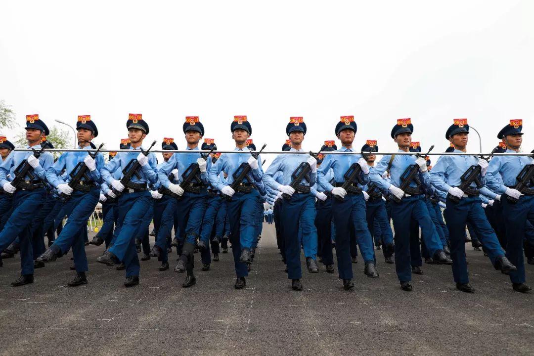 閱兵盛典，2019年的震撼與感動(dòng)——我的觀后感，閱兵盛典的震撼與感動(dòng)，我的觀后感回顧與展望（2019年）