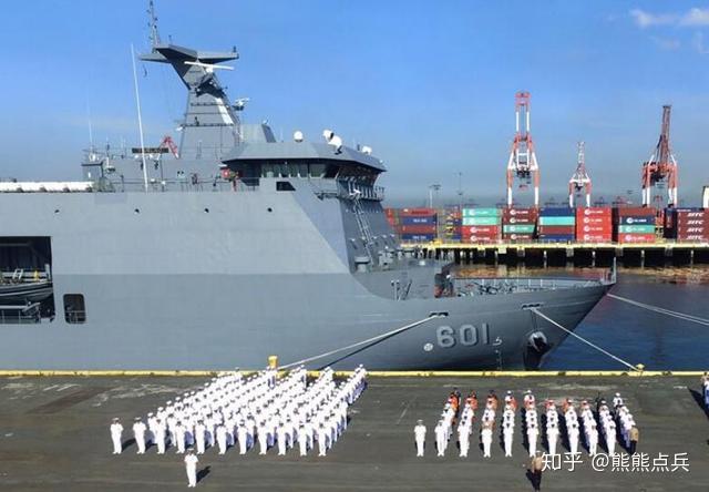 中國海軍節(jié)閱兵，展現(xiàn)中國力量的壯麗畫卷——紀(jì)念中國海軍節(jié)2022年盛大閱兵活動(dòng)，中國海軍節(jié)盛大閱兵，展現(xiàn)力量與榮耀的壯麗畫卷 2022年紀(jì)念活動(dòng)回顧