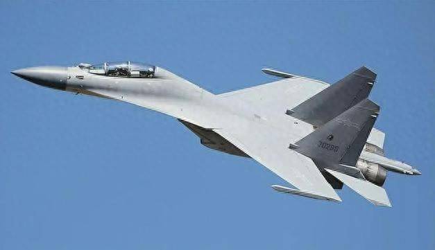 殲-11戰(zhàn)機，幾代戰(zhàn)機中的佼佼者，殲-11戰(zhàn)機，幾代戰(zhàn)機中的翹楚