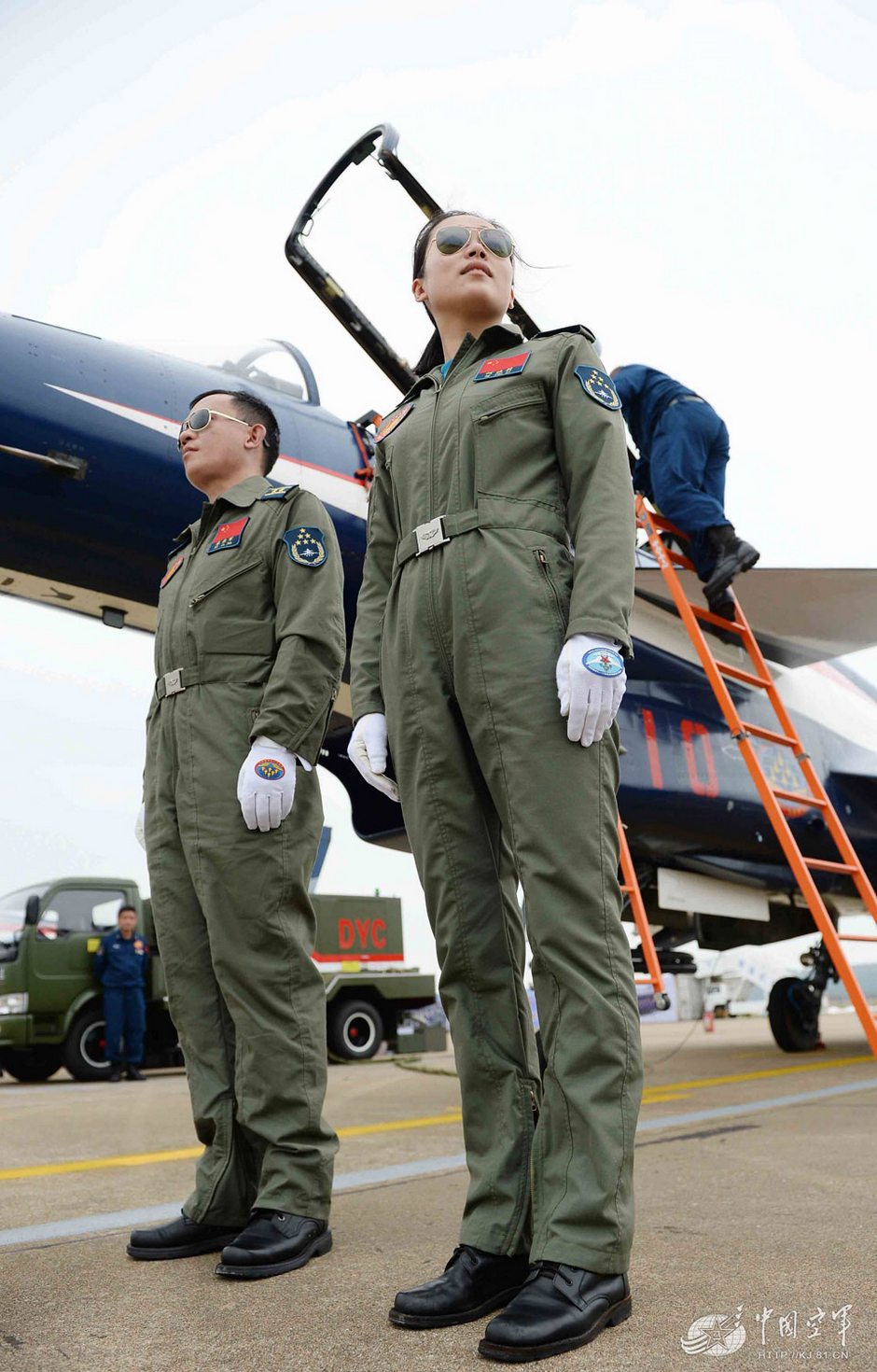揭秘殲-10女飛行員神秘事件，真相探尋與反思，揭秘殲-10女飛行員神秘事件，探尋真相與反思之路