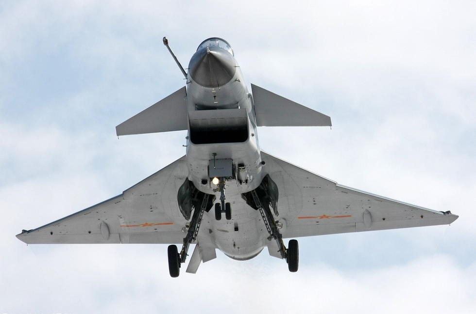 殲-10戰(zhàn)斗機圖片展示，探索中國空中力量的驕傲，殲-10戰(zhàn)斗機圖片展示，中國空中力量的榮耀與驕傲