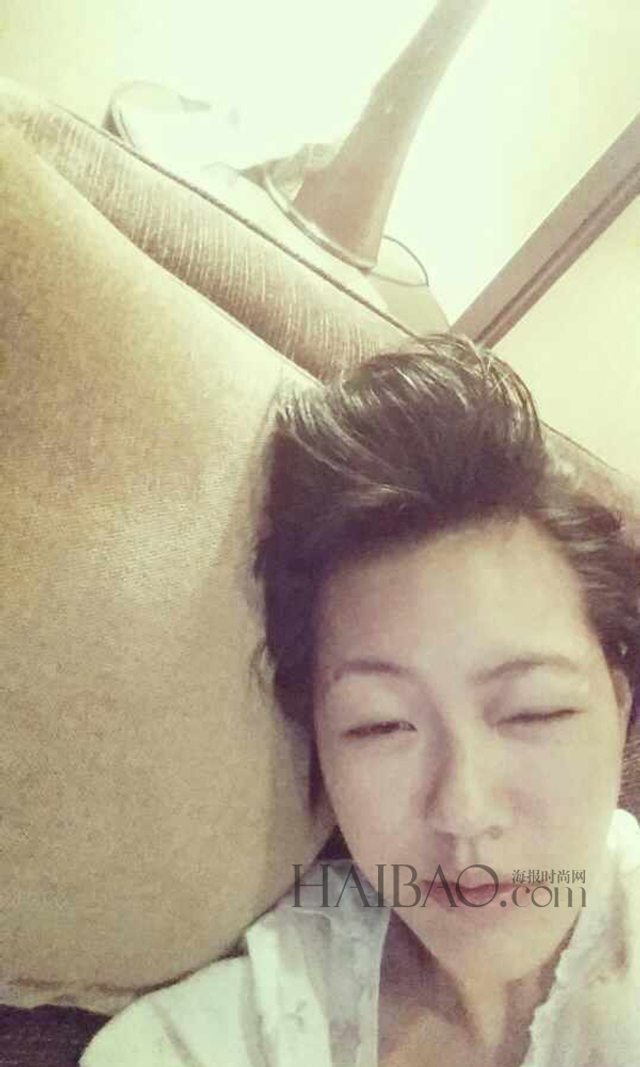 大批明星私照驚人曝光，揭秘璀璨光環(huán)背后的真實面貌，揭秘明星私照，光環(huán)背后的真實面貌曝光