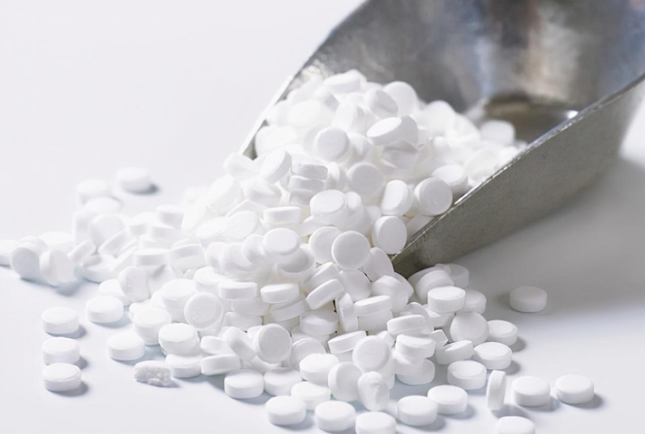 為什么醫(yī)生一般不開阿奇霉素？深入了解阿奇霉素的使用與限制，阿奇霉素的使用與限制，醫(yī)生為何一般不開阿奇霉素？